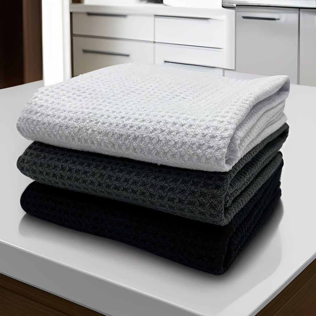 Set of Three Thick Microfiber Waffle Kitchen Towels, Ideal for Cleaning, Measuring 15.75 by 23.62 Inches, Suitable for Baristas And Tea Preparation