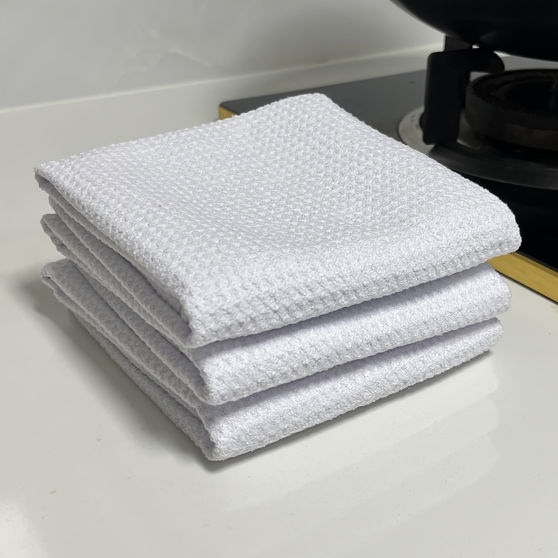 Set of Three Thick Microfiber Waffle Kitchen Towels, Ideal for Cleaning, Measuring 15.75 by 23.62 Inches, Suitable for Baristas And Tea Preparation